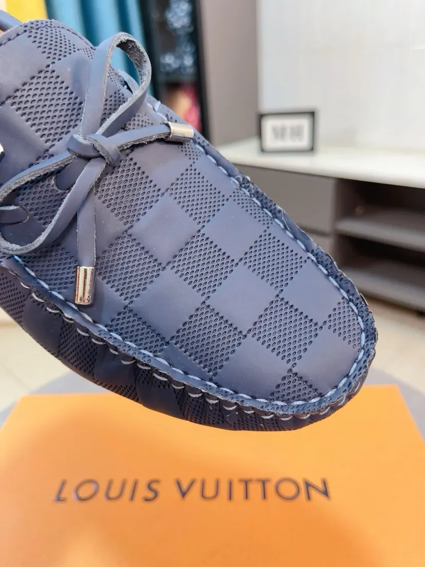 Men's men's shoes💰400🌹🌹[LV Louis Vuitton] New men's beanie shoes💝💝.. Top-grade imported cowhide embossed➕Comfortable leather lining. It is extremely skin-friendly and comfortable, feels very delicate, and the shape is very correct! Perfectly reflects the three-dimensional sense, code number: 38-44